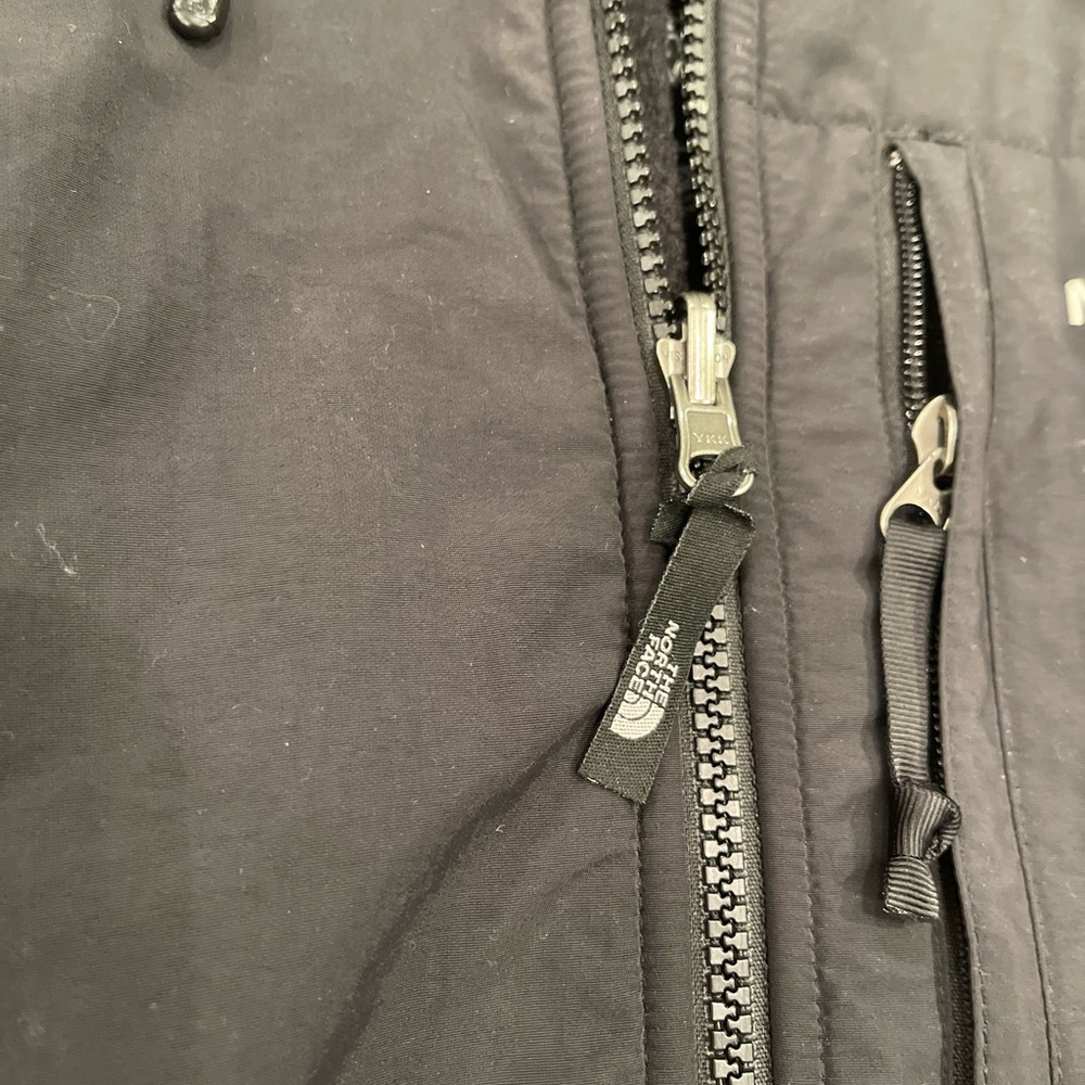 🎉HOST PICK🎉 The North Face black “Denali” zip up jacket with hood - Picture 5 of 11
